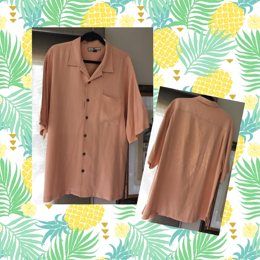 Tommy Bahama Embossed Pineapple Back